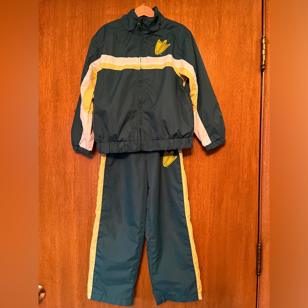 Oregon ducks youth tracksuit, size 7